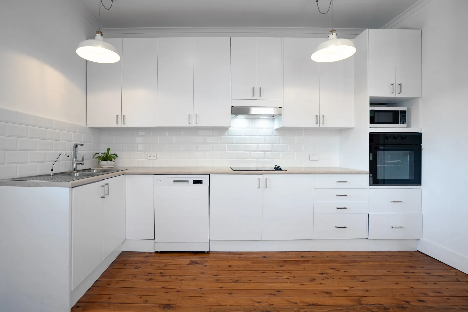 Annandale white kitchen